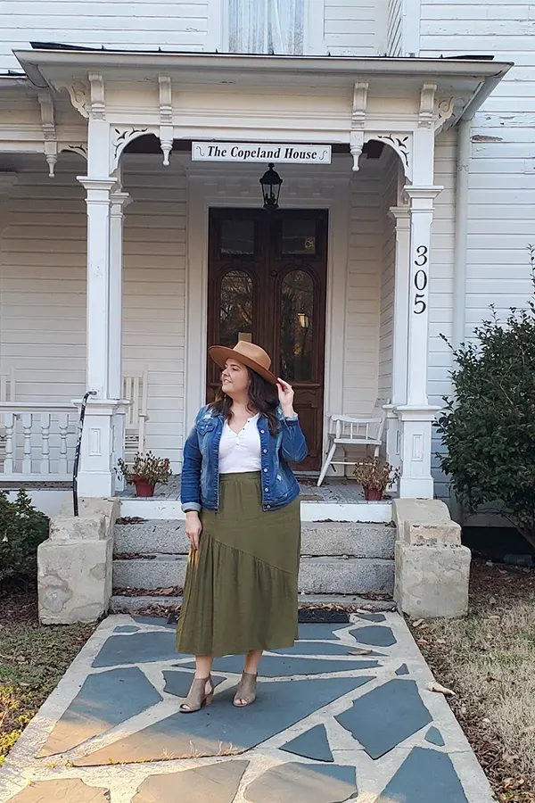 Layered Olive Skirt Outfit With Cozy Fall Textures