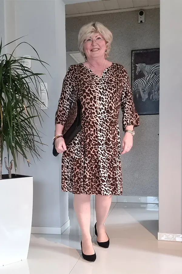 Leopard Print Tunic Dress With Simple Black Shoes