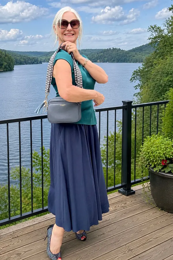 Teal Top And Navy Skirt With A Classic Cruise Feel