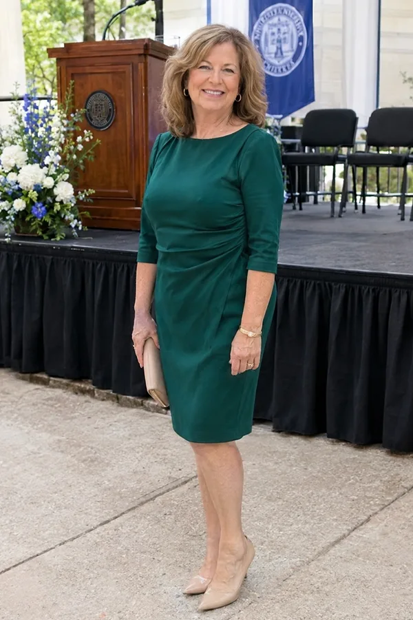 Emerald Green Sheath Dress For Timeless Elegance
