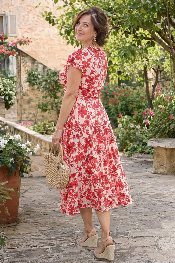 Soften Floral Prints With Neutral Accessories